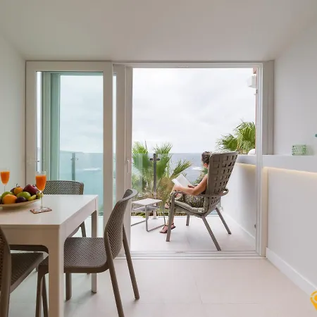 公寓 Living Canteras Homes- Beachfront Aquamarina 大加那利岛拉斯帕尔马斯